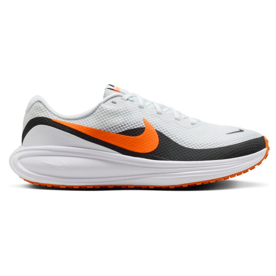 Nike Revolution 8